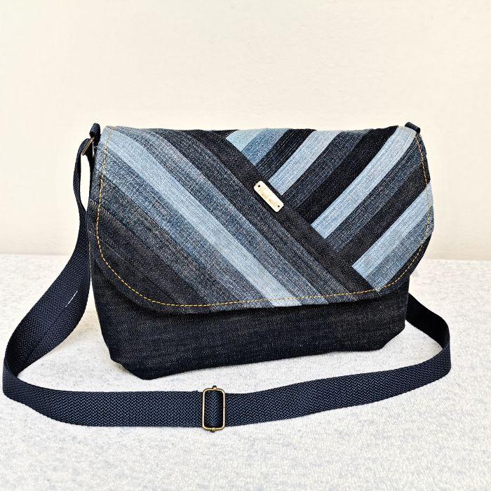 Jeansová crossbody kabelka s klopou SPINEL 1