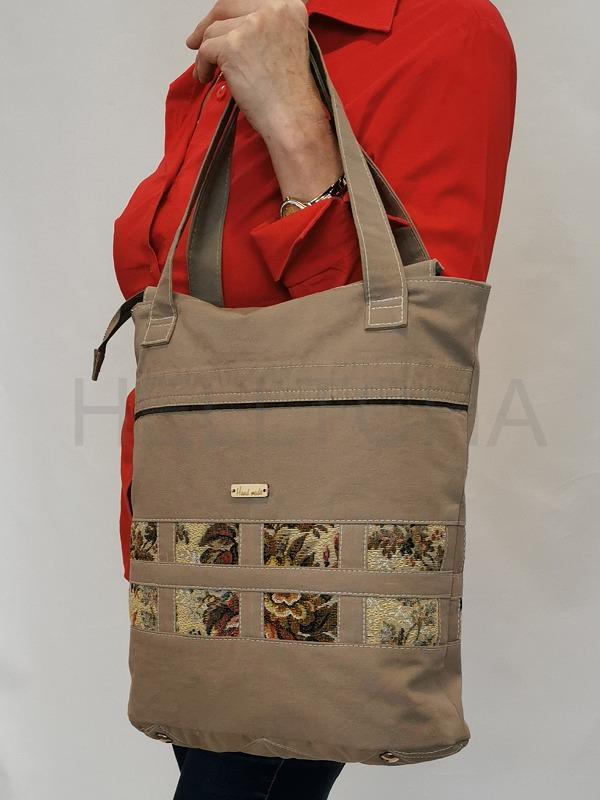 Ručně šitá béžová taška s gobelínovou vsadkou