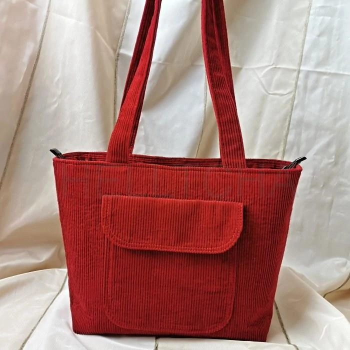 Ručně šitá kabelka z bordového manšestru SMARAGD 4