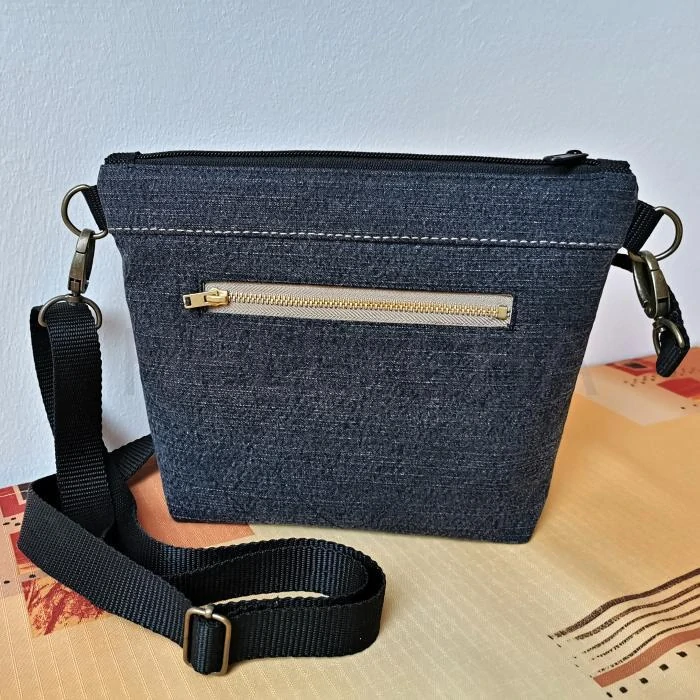 Riflová černo-béžová crossbody kabelka  AKVAMARÍN 15