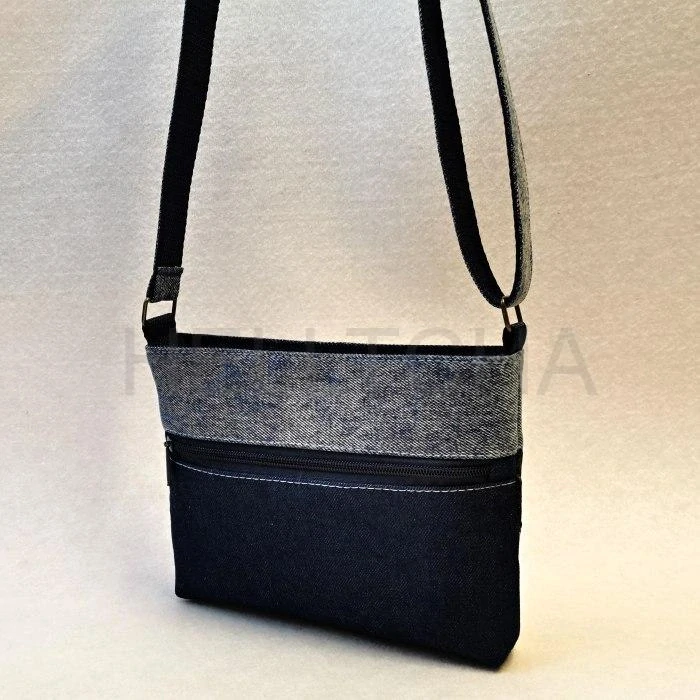 Modrá jeansová crossbody kabelka AKVAMARÍN 19