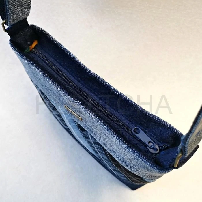 Modrá jeansová crossbody kabelka AKVAMARÍN 19