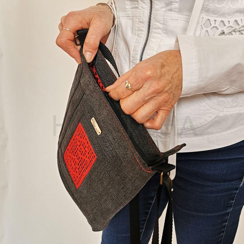 Riflová červeno černá kabelka CROSSBODY3