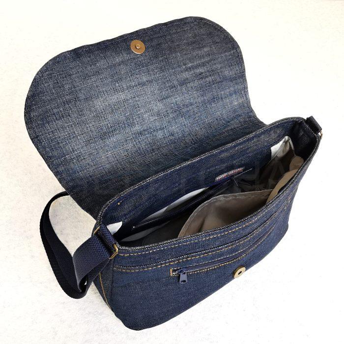 Jeansová crossbody kabelka s klopou SPINEL 1