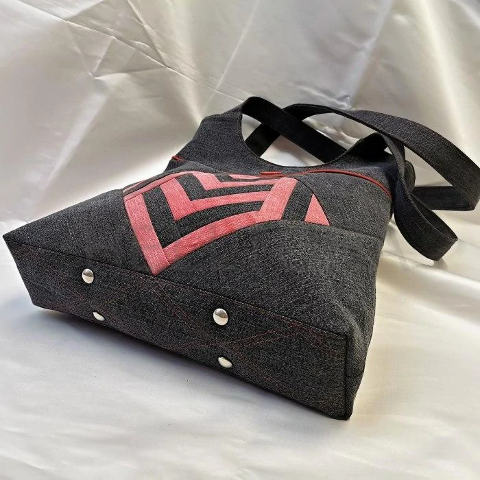 Černo-červená riflová kabelka ALEXANDRIT 4