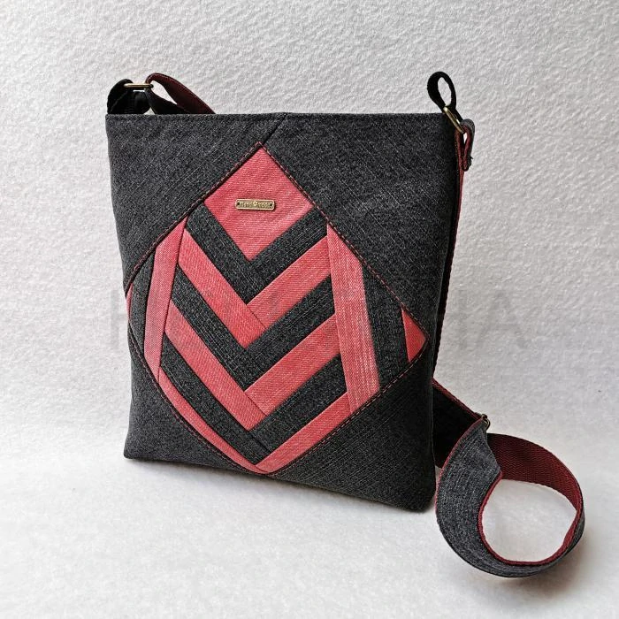 Ručně šitá riflová kabelka CROSSBODY 16