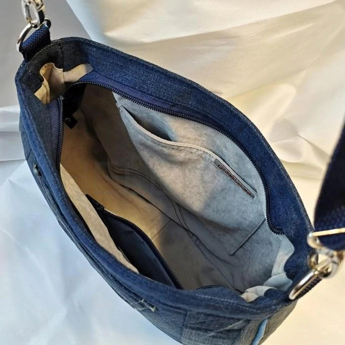 Ručně šitá riflová kabelka DIAMANT 7