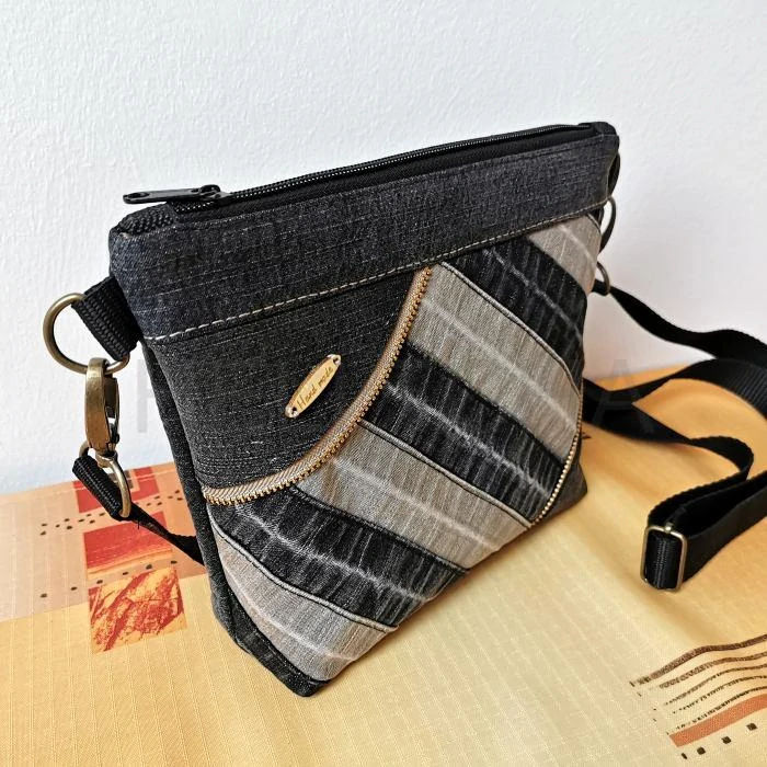 Riflová černo-béžová crossbody kabelka  AKVAMARÍN 15