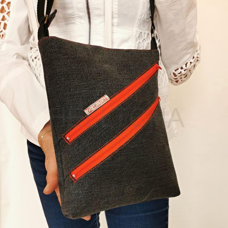 Riflová červeno černá kabelka CROSSBODY3