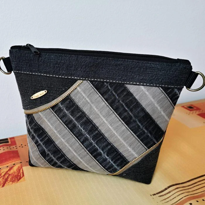 Riflová černo-béžová crossbody kabelka  AKVAMARÍN 15