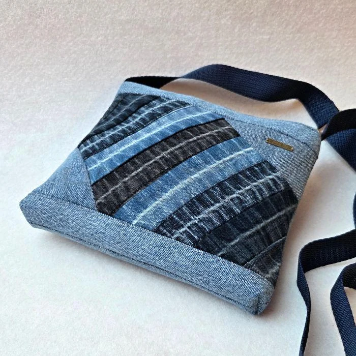 Modrá jeansová crossbody kabelka AKVAMARÍN 21